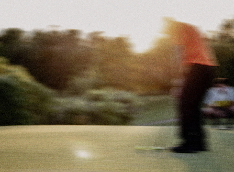 Person som spelar golf